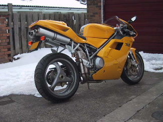 Ducati-748-nice-pics babe