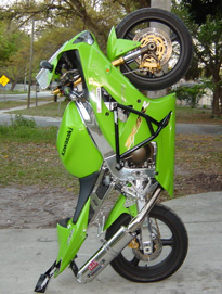 Kawasaki ZX6R babes motor girls 