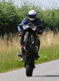 Kawasaki ZX6R babes motor girls 