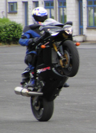 Kawasaki ZX6R birn-outs