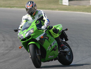 Kawasaki-ZX9R-nicepics babe