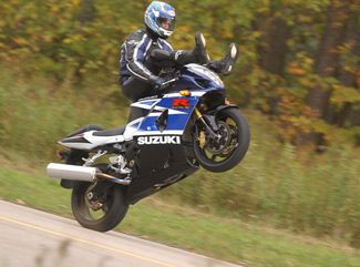 Suzuki GSXR 1000 tricks