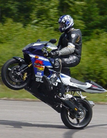 Suzuki GSXR 1000 babes motor girls 