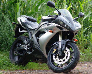 Yamaha-YZF-R1-nicepics