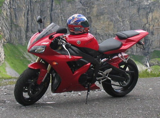 Yamaha-YZF-R1-nicepics babe