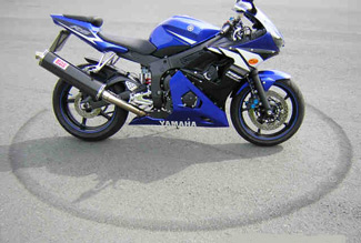 Yamaha YZF R6 burn-outs