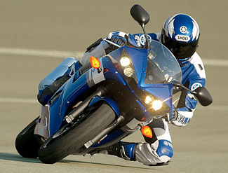 Yamaha-YZF-R6-nicepics babe